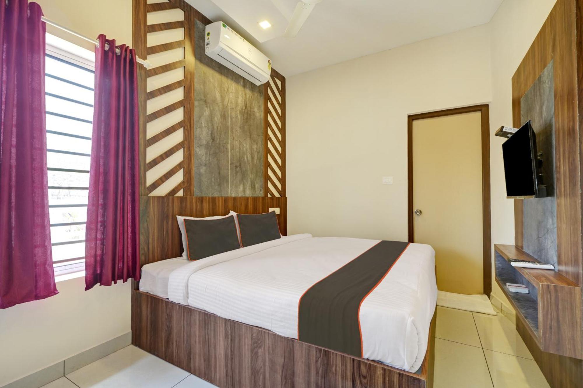 Gypsy Hotel Cusat Kochi Exterior foto